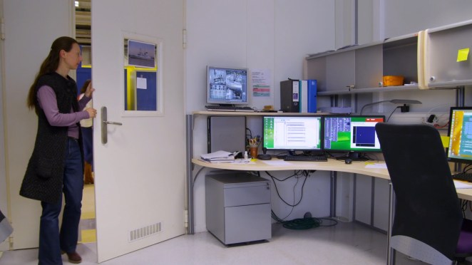 ILL neutrons for science 2013 _FINAL 2013-04-22 1080p.00_01_42_20.Still037